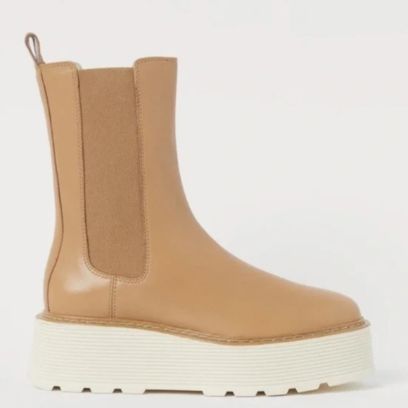 Chelsea Boot - Picture 3 of 15